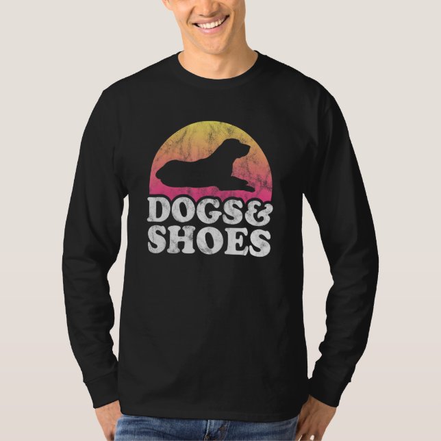 Hunde und Schuhe, für Männer oder Frauen T-Shirt (Vorderseite)