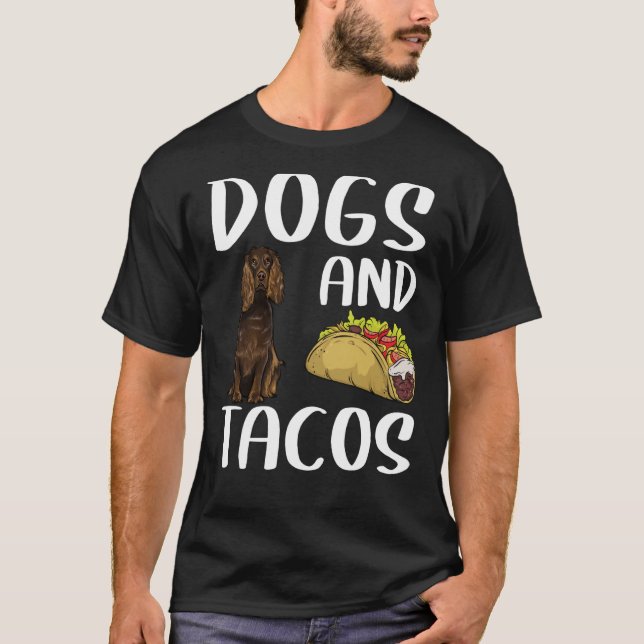 Hunde und Tacos Boykin Spanisch mexikanische Küche T-Shirt (Vorderseite)