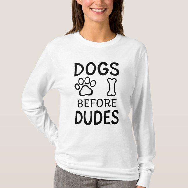 HUNDE VOR TYPEN T-Shirt (Vorderseite)