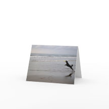 Hundeanziehende Strandfrisbee-Anmerkungs-Karte