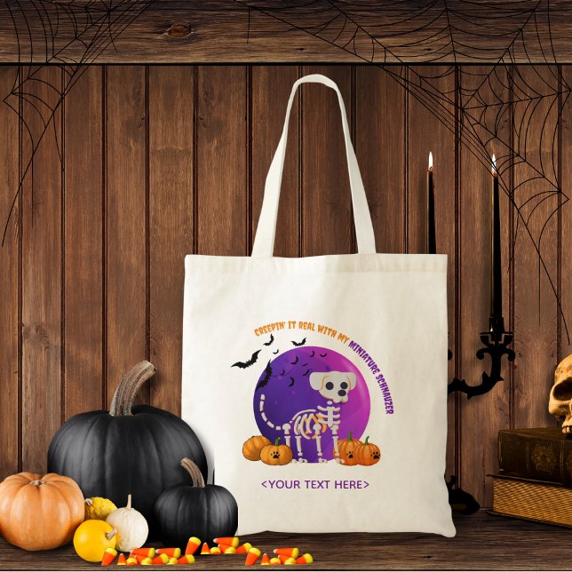 Hundebüttel Halloween Trick oder Treat Tote Bag Tragetasche (Trick or Treat OR show up to the Halloween party in style. Represent your favorite dog breed!!)