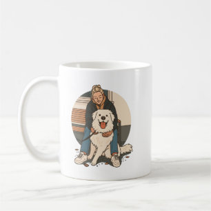 Hundemama umarmt flauschiges Hündchen Süßer Hausti Kaffeetasse