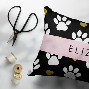 Hundepaws, weiße Paws, goldene Herzen, Ihr Name Dekokissen