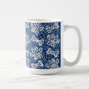 Hundepfoten und Knochen Faux-Spitzen-Kunstprint Kaffeetasse