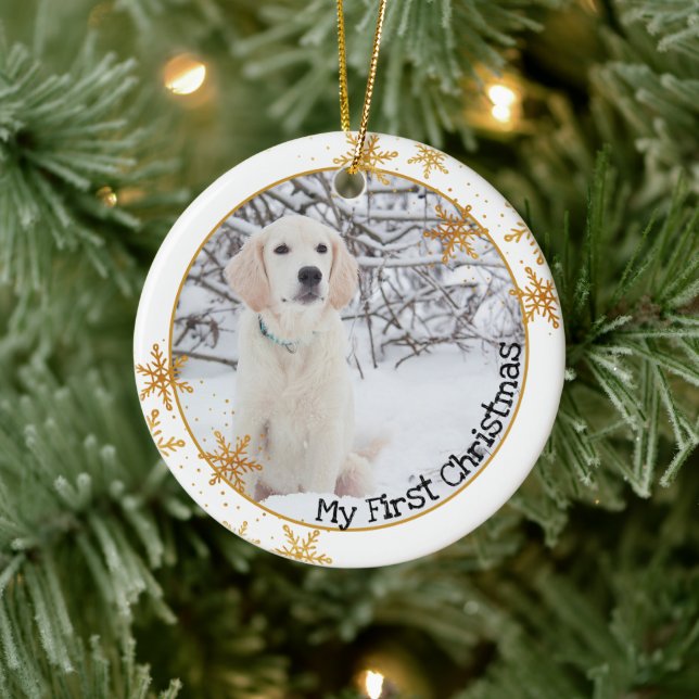 Hundes erstes Foto mit weißen Goldschneeflocken Keramik Ornament (Baum)