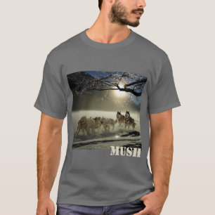 Hundeschlitten-Team-Bild-Brei personalisiert T-Shirt