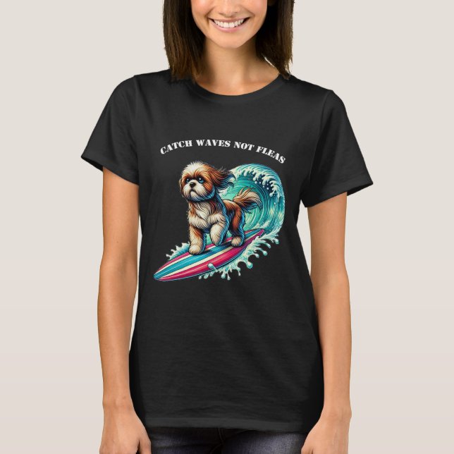 Hundesurfen mit Surfbrett Riding a Big Wave URM T-Shirt (Vorderseite)