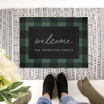 Hunter Green & Black Plaid Personalized Welcome Fußmatte<br><div class="desc">Add a farmhouse style touch to your entryway with this rustic buffalo plaid patterned doormat in classic hunter green and black. "Welcome" appears in the center in casual handwritten script lettering; personalize with your family name beneath.</div>