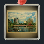 Huntsville Alabama Ornament Aus Metall<br><div class="desc">Ein cooles Vintages Dekor im Huntsville-Stil mit herrlichem Blick auf die Stadt,  mit Skyline,  Wasser und Brücke.</div>