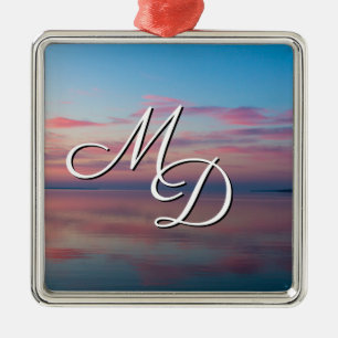 Huron Lake Pink Sunrise Monogram Ornament Aus Metall