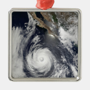 Hurricane Douglas Ornament Aus Metall