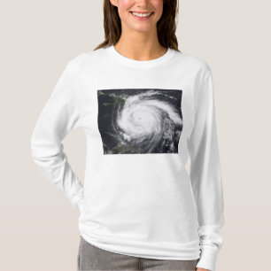 Hurrikan-Dekan im Atlantik und im Carribbean T-Shirt