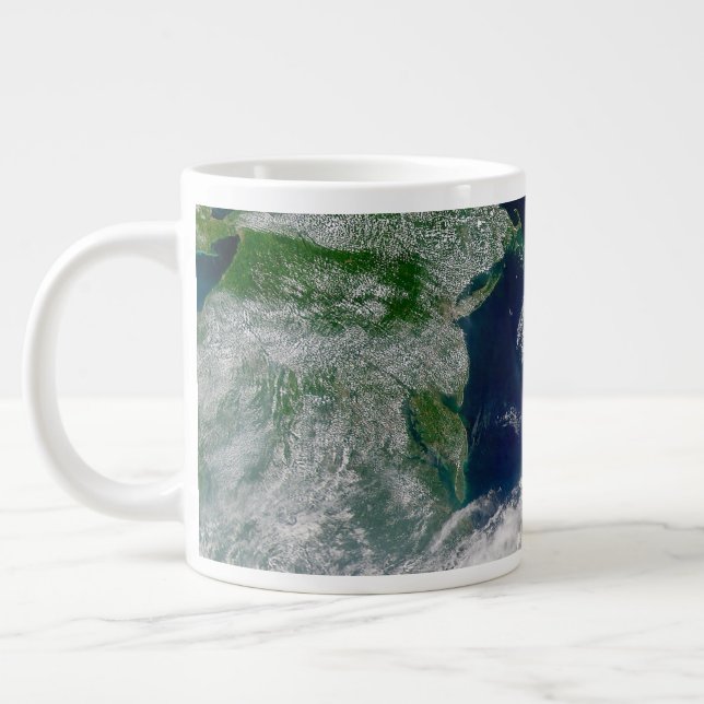Hurrikan Frances auf einer teilweisen Erde. Jumbo-Tasse (Links)