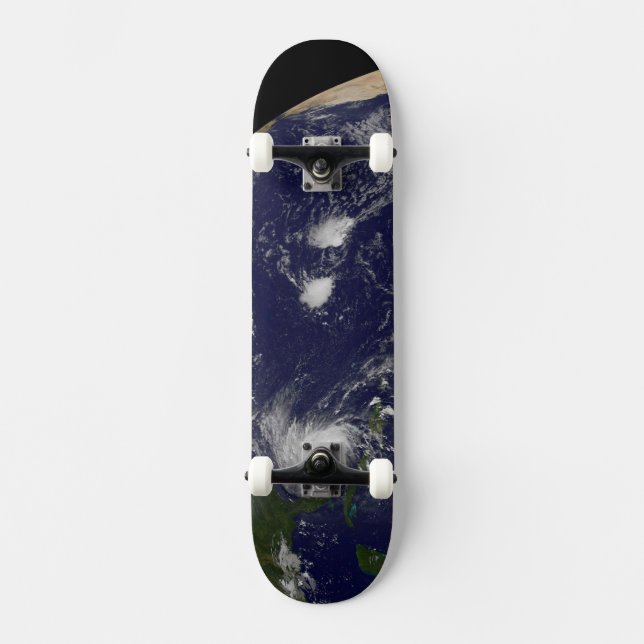 Hurrikan Irene bewegt sich durch die Bahamas. Skateboard (Vorderseite)