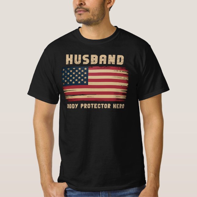 Husband Daddy Protector Hero T-Shirt (Vorderseite)