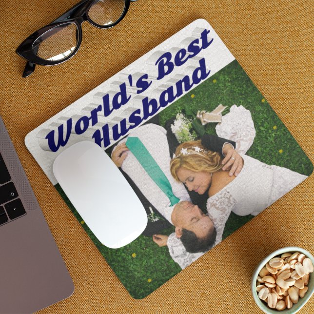 Husband-Foto mit dunkelblauem Text Mousepad (Von Creator hochgeladen)