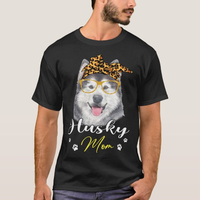 Husky Mom Leopard Print Dog T-Shirt (Vorderseite)