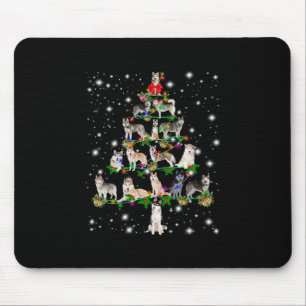 Husky Weihnachtsbaum mit leuchtendem Licht bedeckt Mousepad