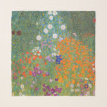 Hütte Gustav Klimt Blumengarten Schal<br><div class="desc">Ein wunderschönes Gartenbild - das ist ein klassisches Gemälde von Gustav Klimt, genannt Hütte Garden, oder Bauergarten, 1907, das ein nahes Bild eines Blumengartens, ein buntes Blumengemälde ist.</div>