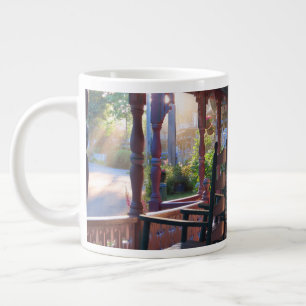Hütte Porch in Early Sun - Martha's Vineyard Jumbo-Tasse