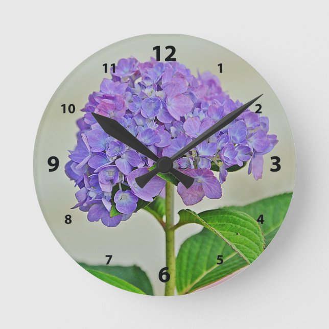 Hydrangea Wall Clock Runde Wanduhr (Vorderseite)