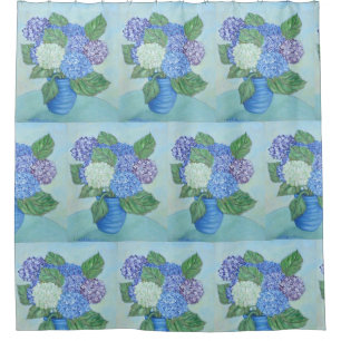 Hydrangeas in einer Vase Duschvorhang