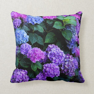 HydrangeasWatercolor lila Kissen