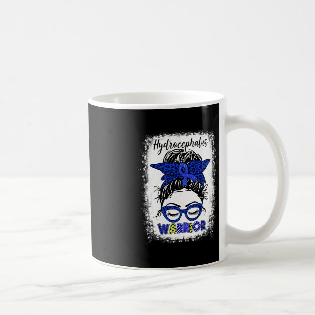 Hydrocephalus Warrior Messy Bun Blue Ribbon Leopar Kaffeetasse (Rechts)