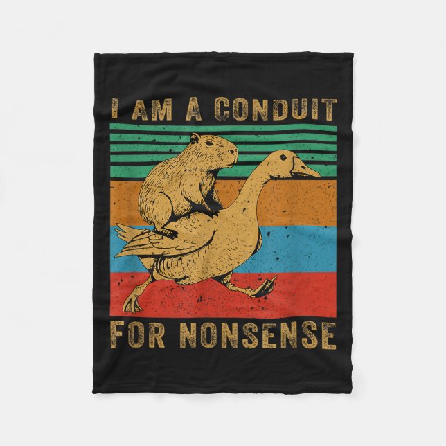 I Am A Conduit For Nonsense Capybara Goose  Fleecedecke (Vorderseite)