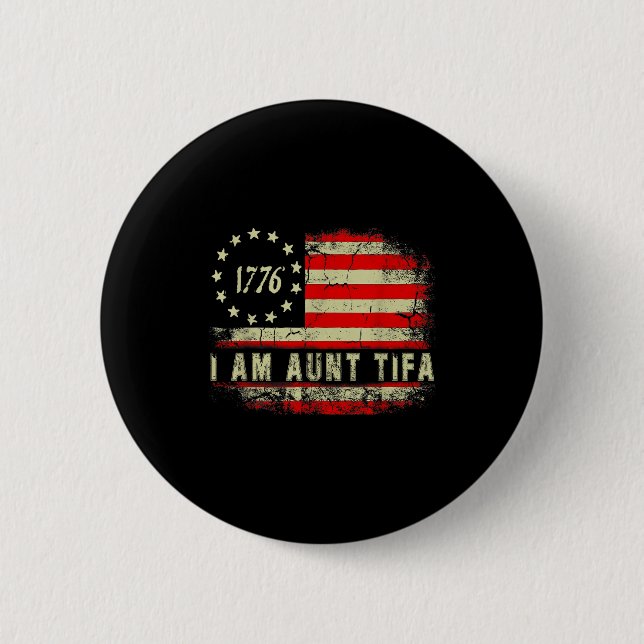 I Am Aunt Tifa  Button (Vorderseite)