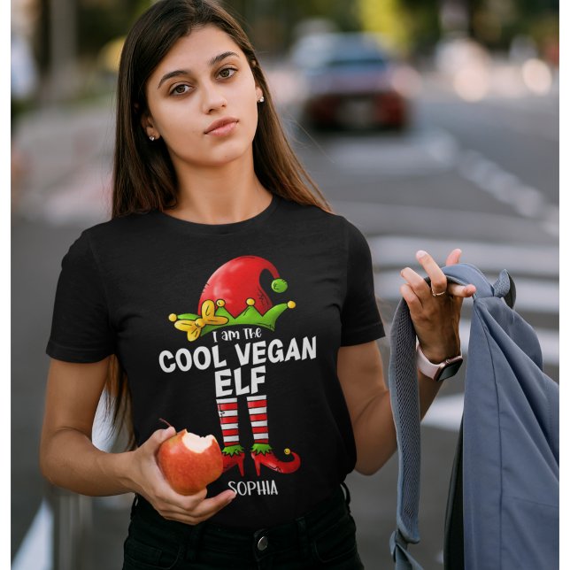 I am The Cool Vegan Elf Funny Elf T-Shirt (Von Creator hochgeladen)