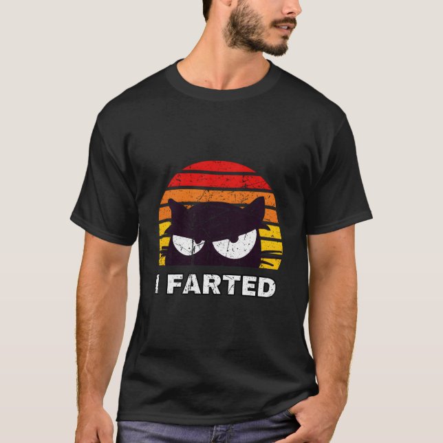 I Fed Sneaky Cat Dad Joke Distressed T-Shirt (Vorderseite)