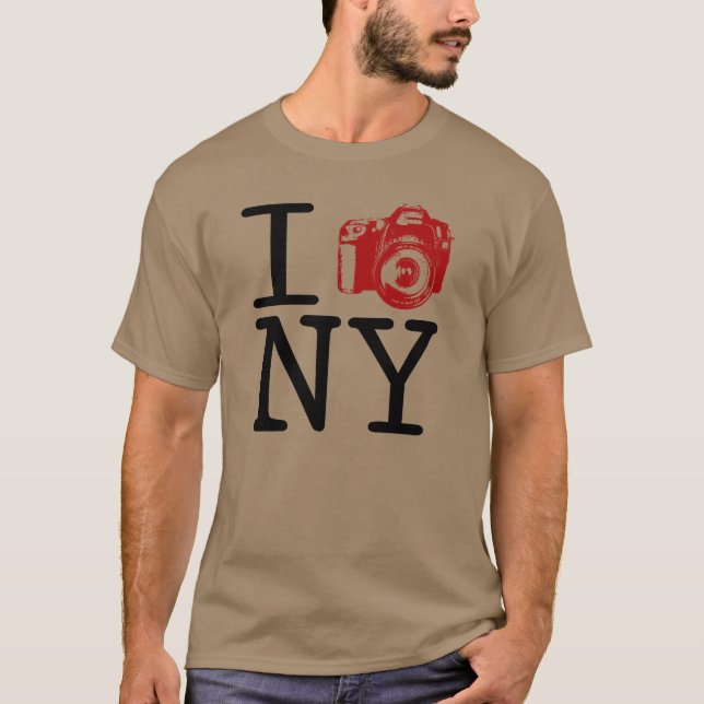 I la came New York/moi tirent le T-shirt de (Devant)