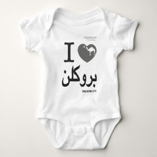 I LIEBE BK (auf Arabisch) T - Shirt