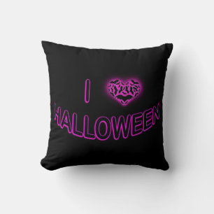 I Liebe Halloween (Herzstück der Batty-Liebe) Lila Kissen