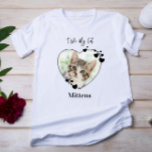 I Liebe My Cat Personalisiert Hefe Haustiere Foto T-Shirt<br><div class="desc">Trage deinen besten Freund mit dir überall hin, wo du mit diesem Foto Hundeliebhaber Shirt gehst! Ein Muss für jeden Katzenliebhaber, Katze Mama und Katzenpapa ! Eine lustige Drehung auf I Liebe My Cat, dieses Shirt zitieren "I Liebe My Cat" ... Personalisieren Sie Ihre Katze mit dem bevorzugten Foto und...</div>