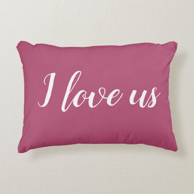 "I Liebe us" auf Hübsch Berry Pink  Dekokissen (Vorderseite)