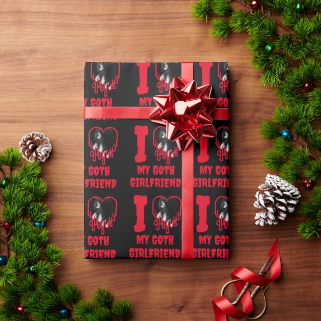 I Love My Goth Girlfriend Dripping Red Heart Photo Geschenkpapier (Feiertagsgeschenk)