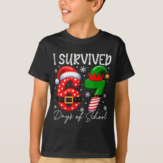 I Survived 67 Day Of School Funny 67 Xmas Santa El T-Shirt (Vorderseite)