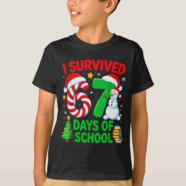 I Survived 67 Days Of School Christmas Candy Cane  T-Shirt (Vorderseite)