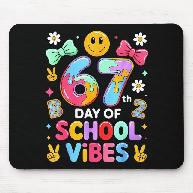 I Survived 67 Days Of School Funny 67 Teachers Stu Mousepad (Vorne)