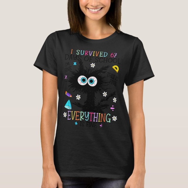 I Survived 67 Days Of School Funny Cat Six Seven M T-Shirt (Vorderseite)