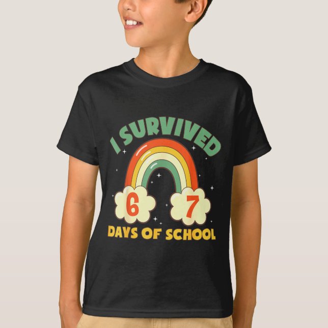 I Survived 67 Days Of School Funny Meme Student Te T-Shirt (Vorderseite)
