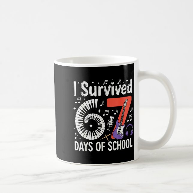 I Survived 67 Days Of School - Teachers Students M Kaffeetasse (Rechts)