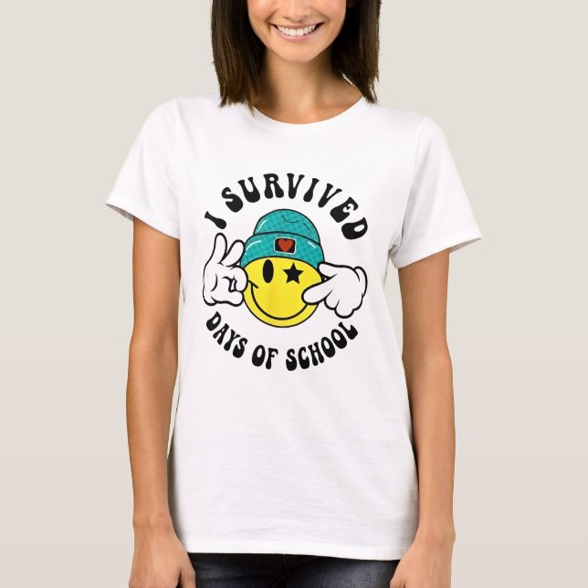I Survived 67 Days of School Teachers Students Six T-Shirt (Vorderseite)