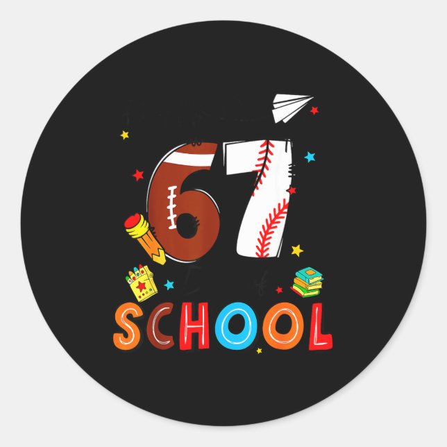 I Survived Sixty Seven Days Of School Funny Baseba Runder Aufkleber (Vorderseite)