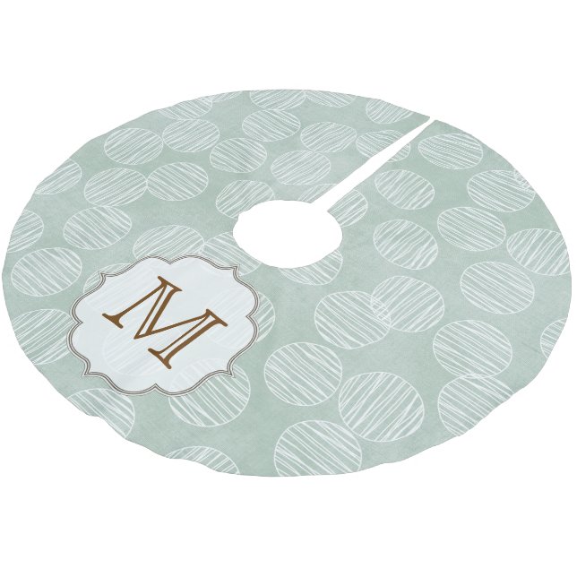 Ice Blue Polka Dot Monogram, Initial Tree Skirt Polyester Weihnachtsbaumdecke (Schrägansicht)