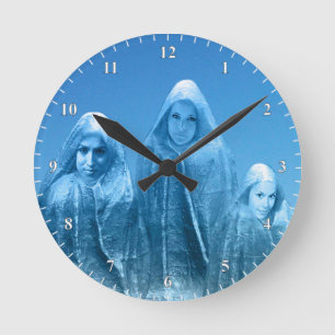 Ice Blue Sky Runde Wanduhr