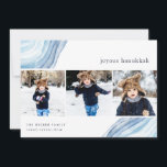 Iced Agate | Hanukkah Foto Collage Card Feiertagskarte<br><div class="desc">Senden Sie Hanukkah Grüße an Freunde und Familie mit unseren eleganten Fotokarten. Die Karte ist so konzipiert, dass sie drei Ihrer liebsten quadratischen Fotos, die nebeneinander in einem Collage-Format angeordnet sind, aufnehmen kann. Sie bietet Aquarellfarben-Agate-Slice-Illustrationen in hellblau für einen modernen, aber festlichen Look. Personalisieren Sie mit Ihrem Hanukka Gruß und...</div>