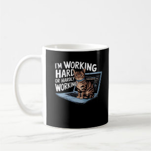 Ich arbeite hart oder arbeite kaum im Baseball ¾-S Kaffeetasse